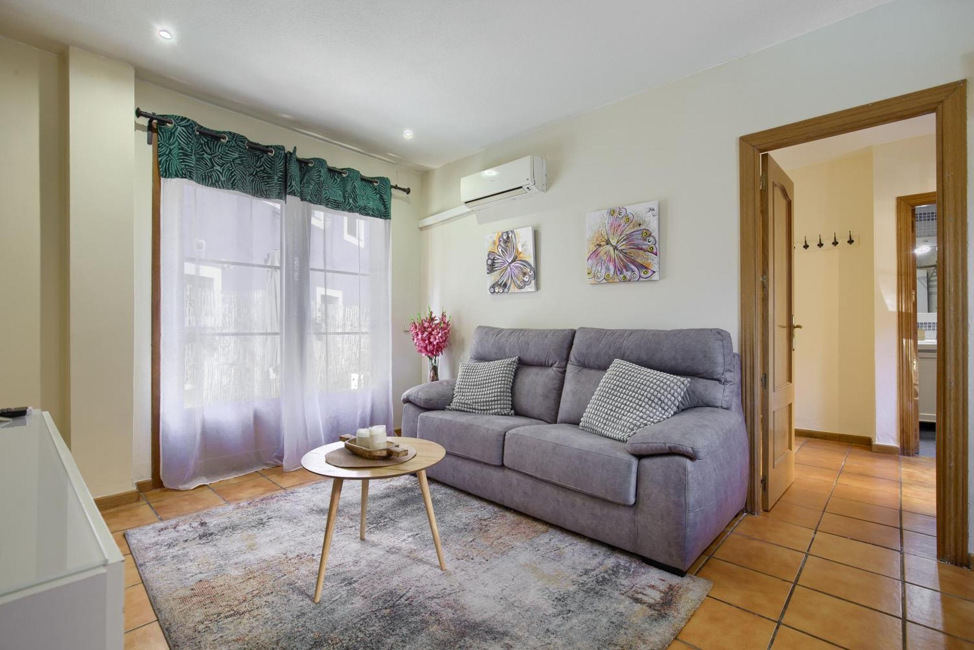 Casona 44 - Apartamento Para 2 Con Wifi, Ac Y Patio Exterior Alcalá de Henares Eksteriør billede